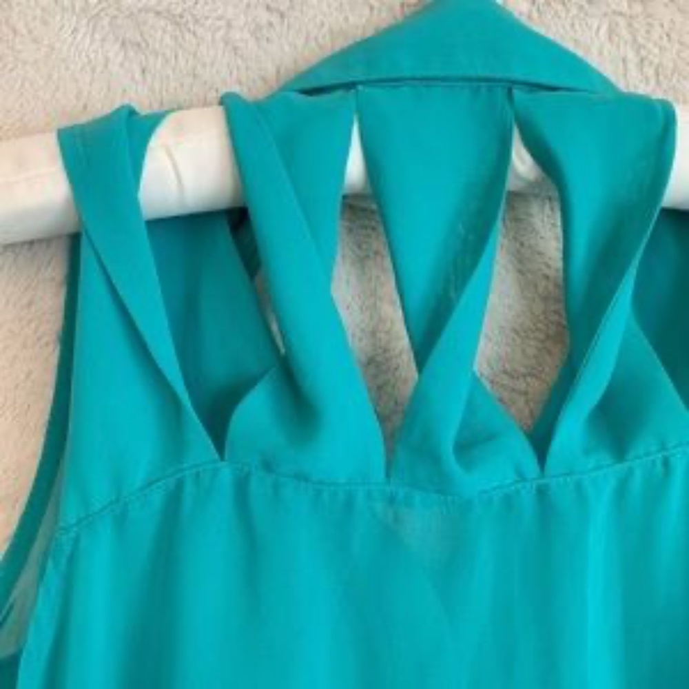 Sheer Green Tank Top with Twisted Back Strappy Accents Size XS Charlotte Russe - Picture 6 of 6